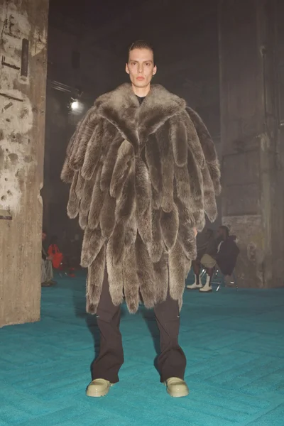Look 53